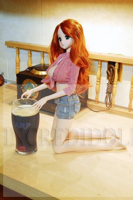 Julie (011b)